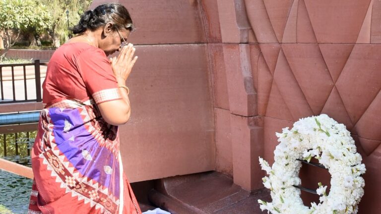 President Murmu Pays Tribute